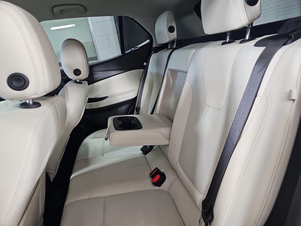 Certified 2024 Buick Encore GX Preferred w/ Comfort Package FWD image 18