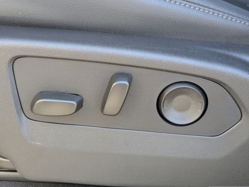 New 2026 GMC Sierra 1500 SLT w/ SLT Premium Plus Package image 21