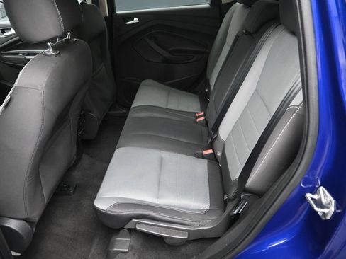 Used 2016 Ford Escape SE w/ Equipment Group 201A FWD image 27