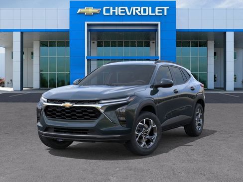 New 2026 Chevrolet Trax LT FWD image 6