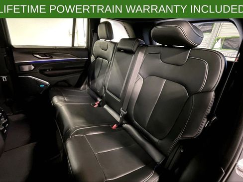 Used 2022 Jeep Grand Cherokee Overland w/ Adv Protech Group III image 36