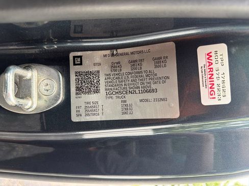 Used 2020 Chevrolet Colorado LT w/ Safety Package RWD image 29