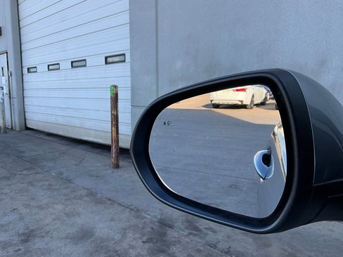 Used 2025 Buick Encore GX Preferred image 17