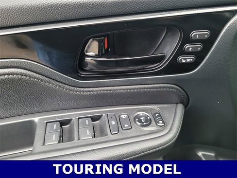 Used 2024 Honda Odyssey Touring image 19