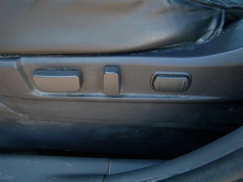 Used 2020 Mitsubishi Outlander SEL image 16