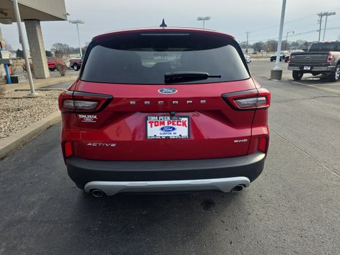 Used 2023 Ford Escape Active w/ Tech Pack #1 AWD/4WD image 7