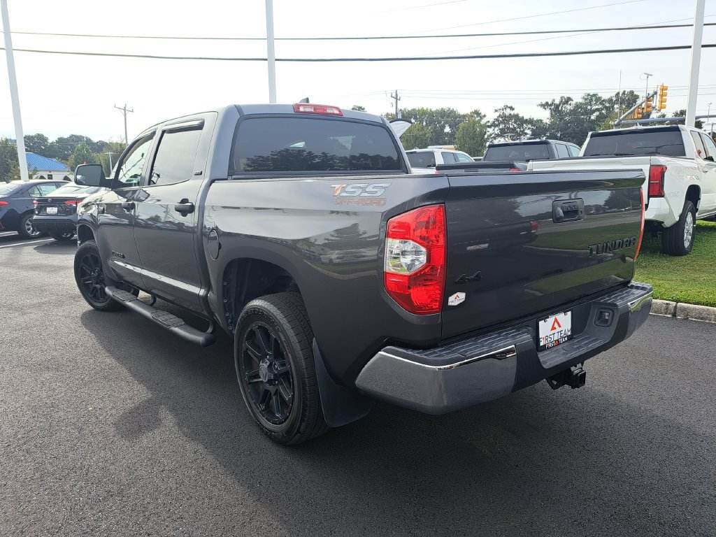 Used 2020 Toyota Tundra SR5 w/ SR5 Upgrade Package AWD/4WD image 10