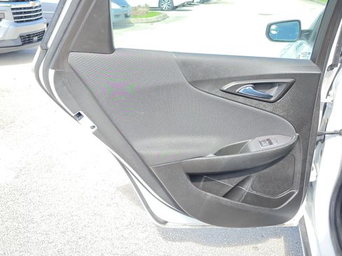 Used 2023 Chevrolet Malibu LT FWD image 13