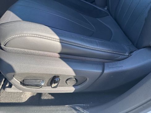 Used 2023 Lexus RX 500h F Sport image 15