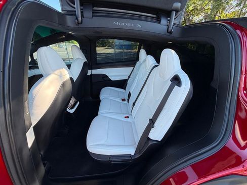 Used 2023 Tesla Model X image 24