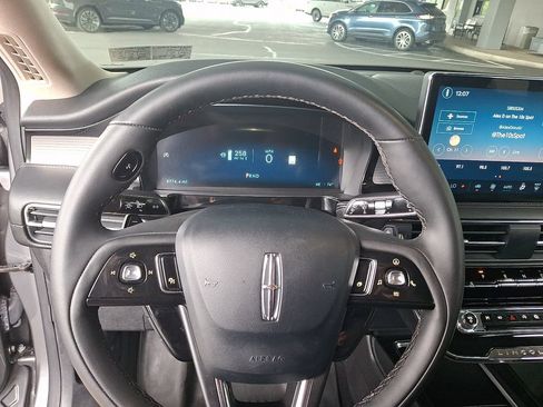 Certified 2024 Lincoln Corsair AWD image 19