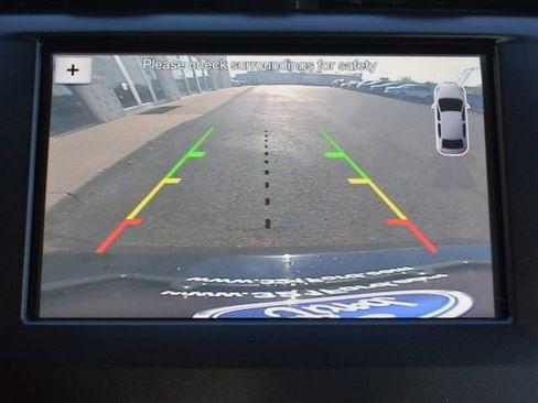 Used 2017 Ford Fusion SE w/ Fusion SE Technology Package FWD image 28