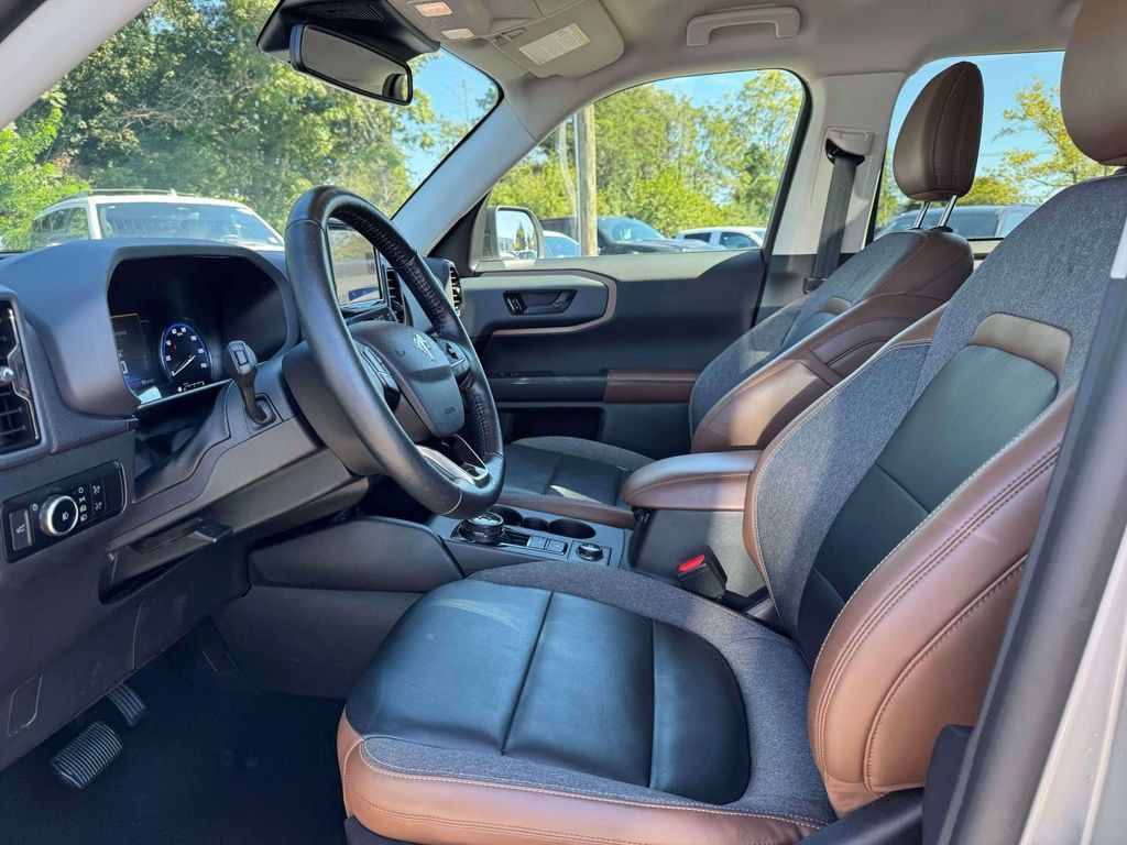 Used 2023 Ford Bronco Sport Outer Banks AWD/4WD image 16