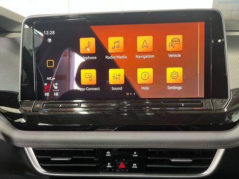 New 2026 Volkswagen Atlas Peak Edition AWD/4WD image 16