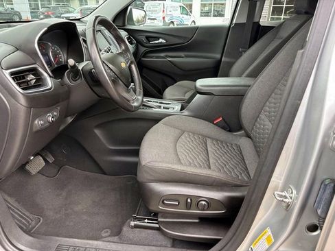 Used 2021 Chevrolet Equinox LT AWD/4WD image 8