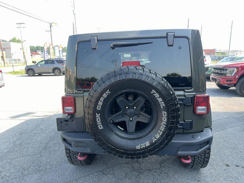Used 2015 Jeep Wrangler Unlimited Rubicon AWD/4WD image 2