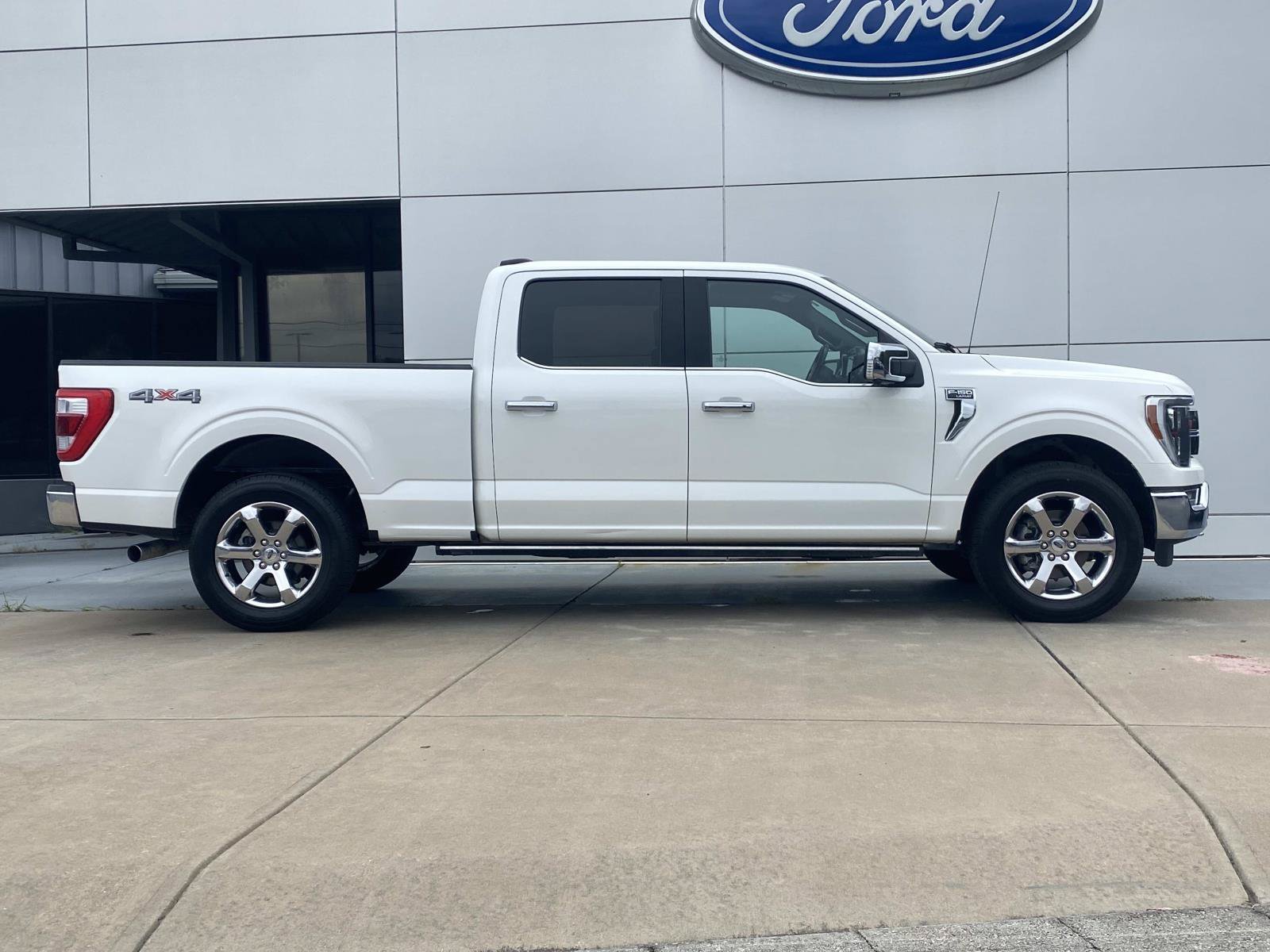 Used 2021 Ford F150 Lariat w/ Equipment Group 502A High AWD/4WD image 3