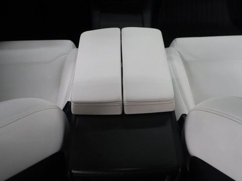 Used 2018 Tesla Model X 100D image 31