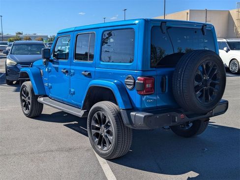 Used 2021 Jeep Wrangler Unlimited Sahara w/ Cold Weather Group image 8