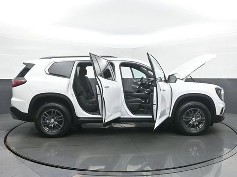 Certified 2026 GMC Acadia Elevation w/ LPO, Floor Liner Package AWD/4WD image 57