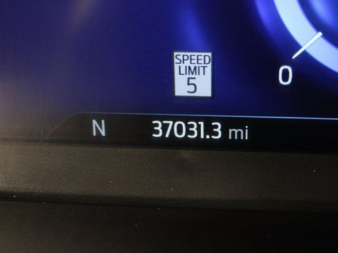 Used 2023 Ford Explorer King Ranch w/ Technology Package image 27