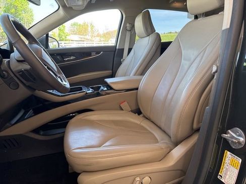 Used 2023 Lincoln Nautilus Reserve w/ Equipment Group 201A AWD/4WD image 9