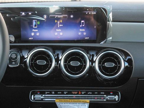 New 2026 Mercedes-Benz CLA 250 4MATIC image 14