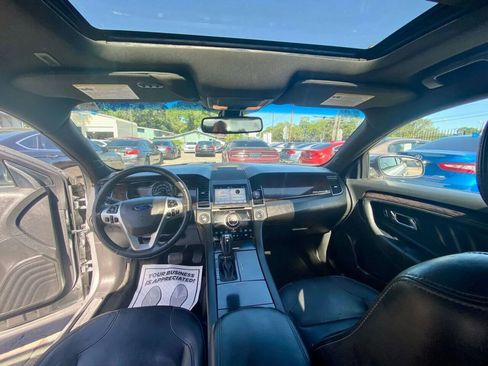 Used 2017 Ford Taurus Limited image 15