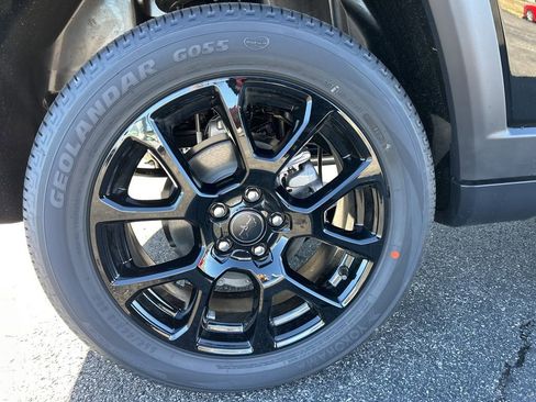 New 2026 Jeep Compass Latitude image 26