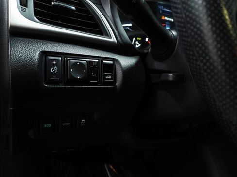 Used 2018 Nissan Sentra S image 19