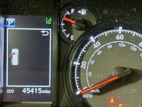 Used 2024 Toyota 4Runner SR5 image 19