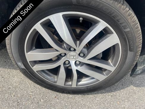 Used 2016 Honda Pilot Touring image 30