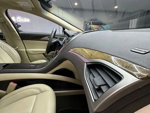 Used 2014 Lincoln MKZ w/ Equipment Group 101A Select image 29