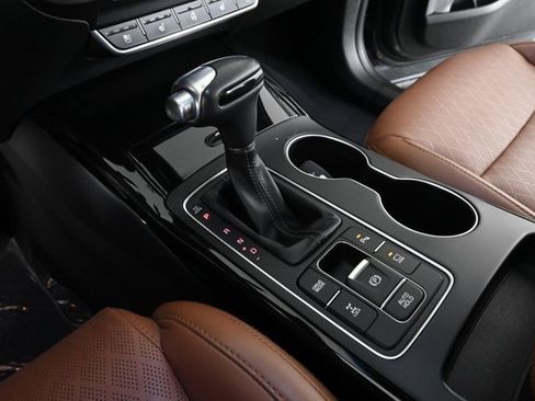 Used 2019 Kia Sorento SX image 33