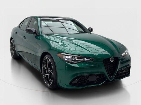New 2026 Alfa Romeo Giulia w/ Driving Assist Package RWD image 2