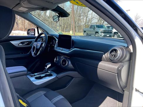 Used 2023 Chevrolet Blazer LT image 21