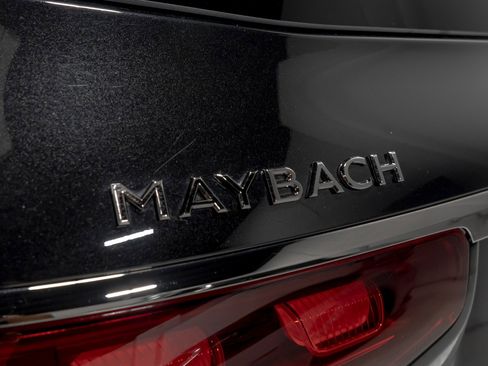 Used 2025 Mercedes-Benz Maybach GLS 600 4MATIC image 24