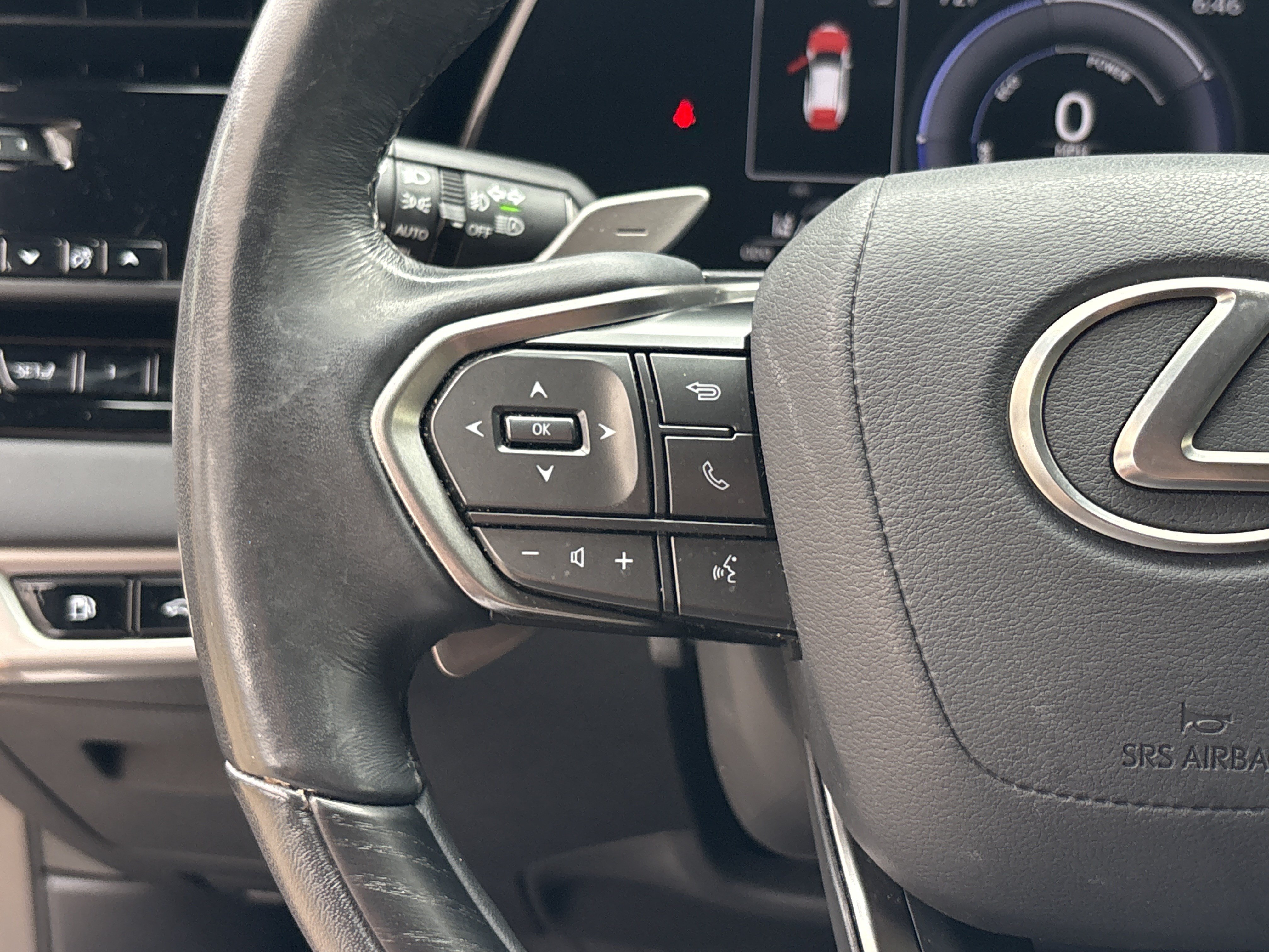 Used 2024 Lexus RX 350h w/ Accessory Package (Z1) AWD/4WD image 19