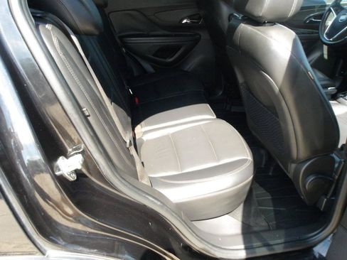 Used 2019 Buick Encore Essence FWD image 8