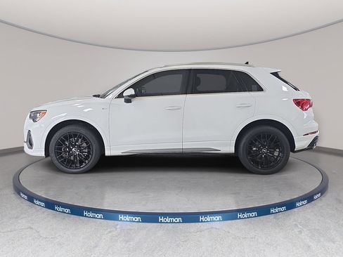 Used 2021 Audi Q3 2.0T Premium w/ Convenience Package AWD/4WD image 11