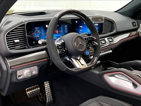 New 2026 Mercedes-Benz GLS 63 AMG 4MATIC image 6