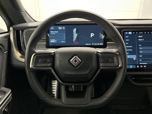 Used 2024 Rivian R1S Adventure AWD/4WD image 28