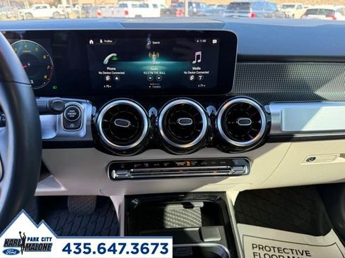 Used 2021 Mercedes-Benz GLB 250 GLB 250 image 19