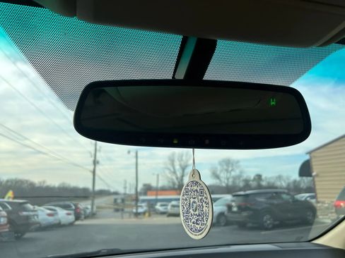 Used 2011 Lexus HS 250h image 22