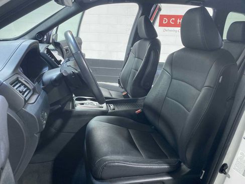 Used 2023 Honda Passport EX-L image 11
