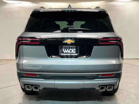 New 2026 Chevrolet Traverse LT w/ Driver Confidence Package AWD/4WD image 5