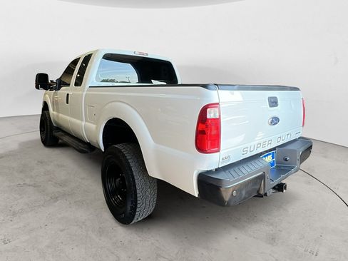 Used 2015 Ford F250 XL w/ Power Equipment Group AWD/4WD image 4
