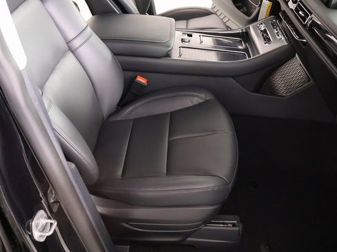 New 2026 Lincoln Aviator AWD image 13