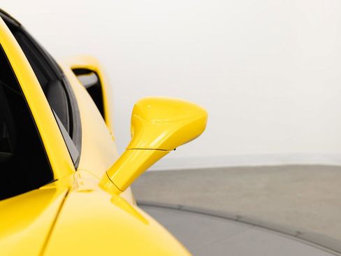 Certified 2021 Ferrari F8 Tributo RWD image 40