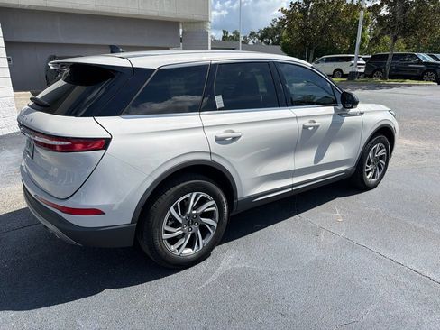 Used 2024 Lincoln Corsair FWD image 2